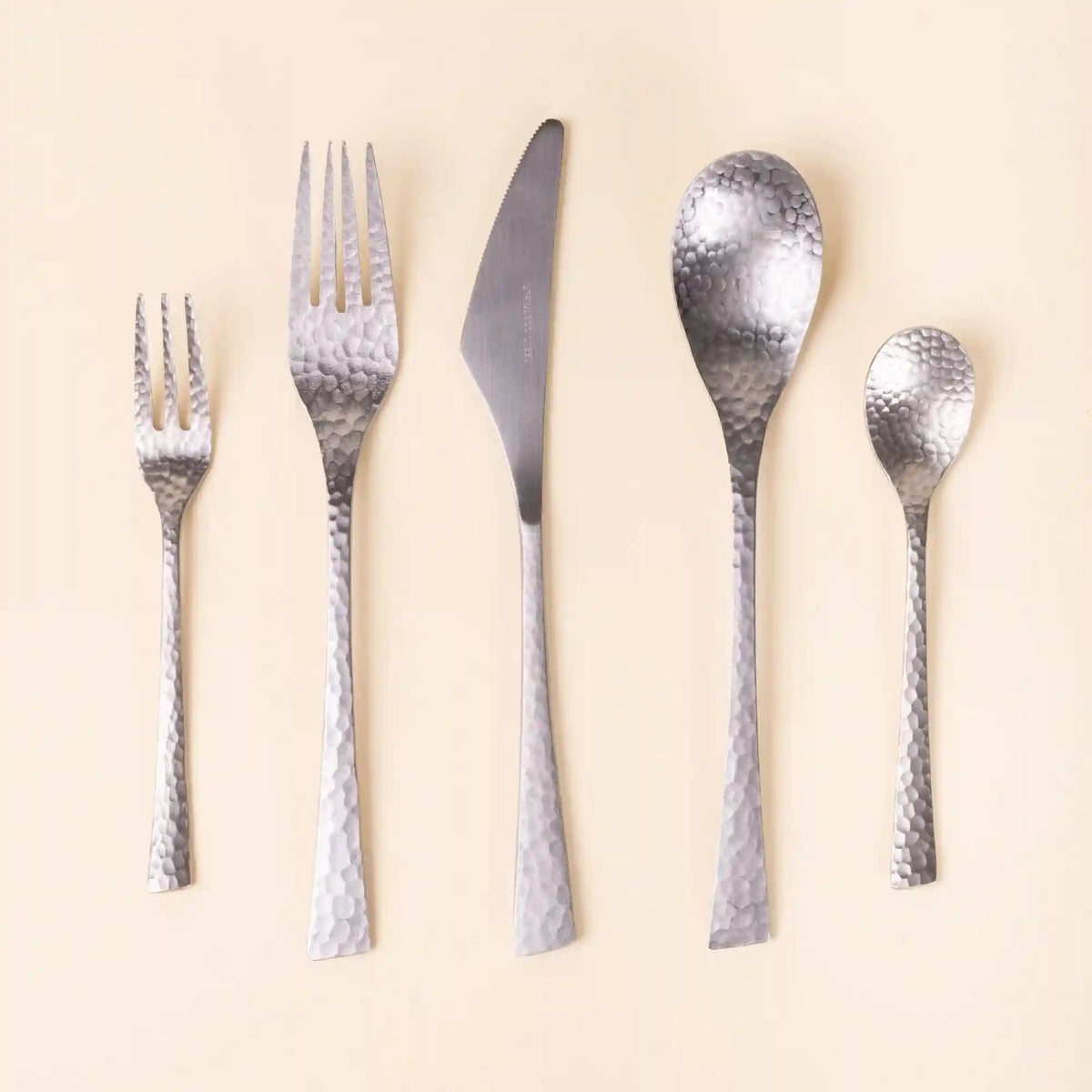 Hammered 5-Piece Flatware Set