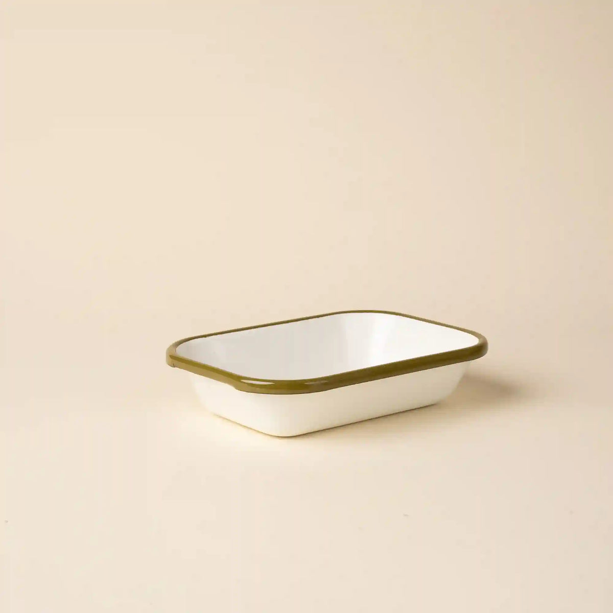 Solid Enamel Baking Dish
