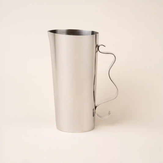 Squiggle Pitcher